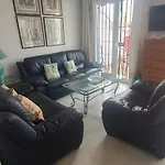Spaciously Cosy Apartment 5B Close To Beach