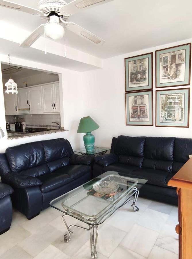 Spaciously Cosy 5b Close To Apartment Nerja